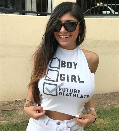 xxx de mia khalifa|Mia Khalifa Porn Videos 